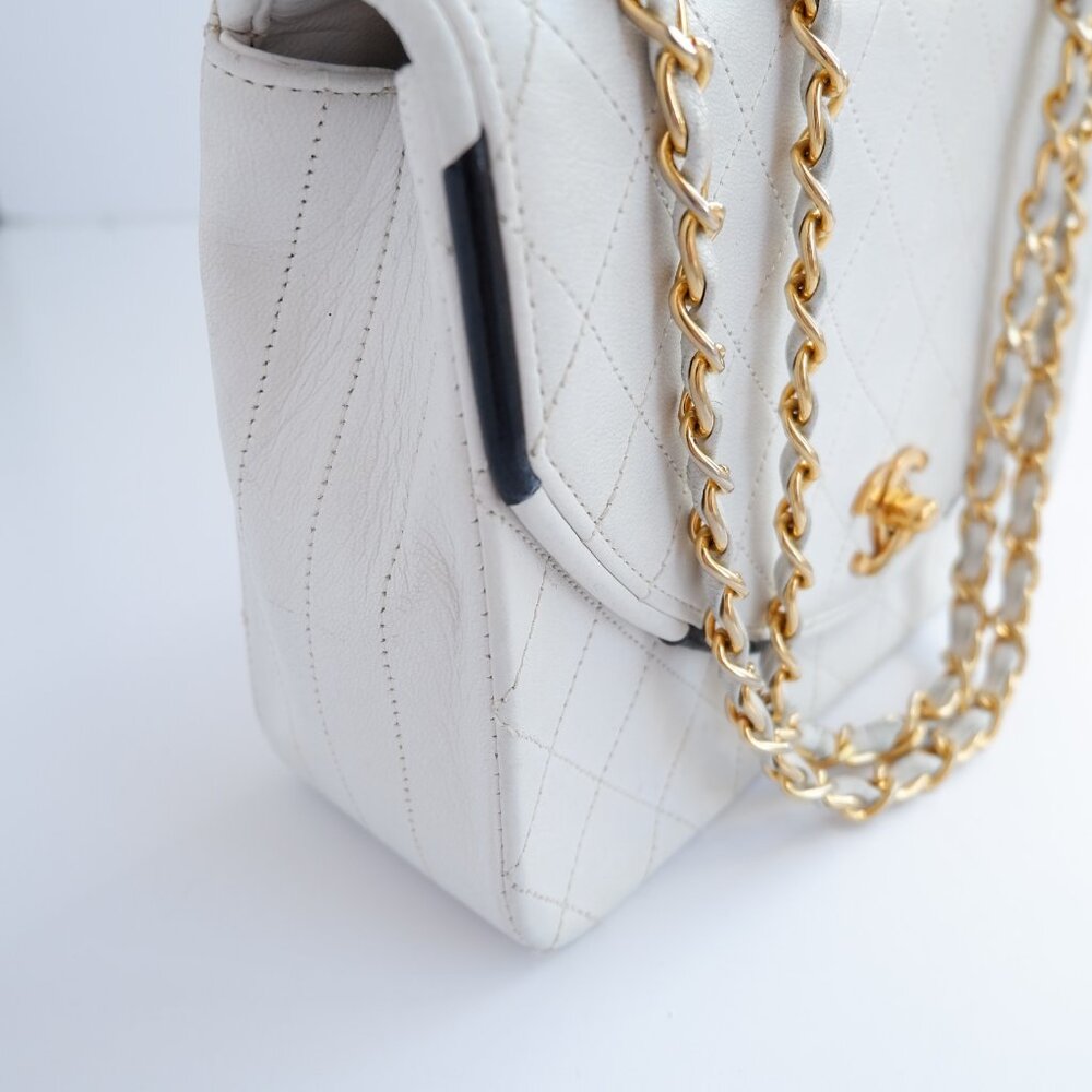 Authentic Preowned Vintage Chanel White Single Flap Bag - GHW - Picture 12 of 16